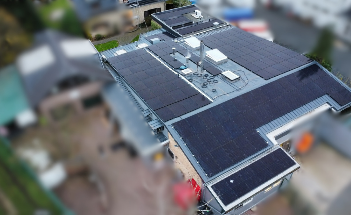 Über 100 kWp Leistung hat diese Solaranlage